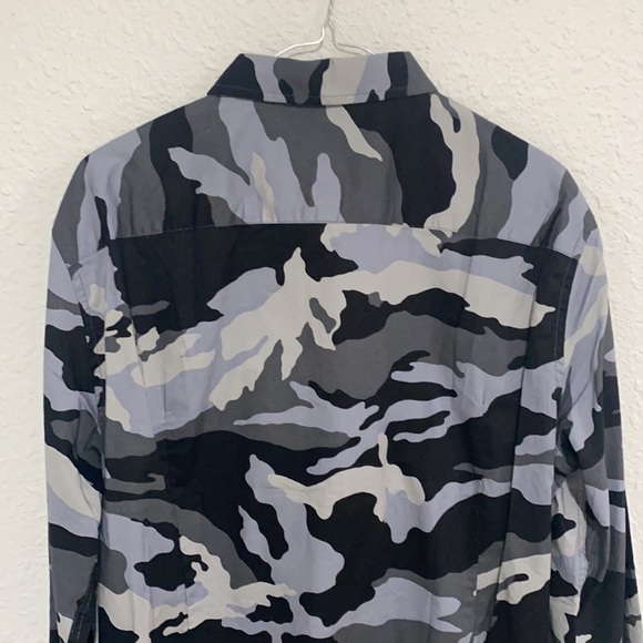Armani Exchange Camo Button up - Picture 3 of 5